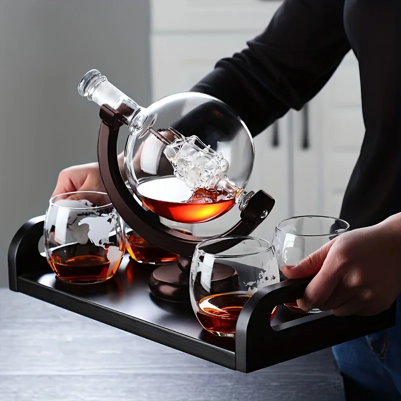 Globe Shaped Whiskey Decanter  - đánh giá và giá Bitters Bottle Set