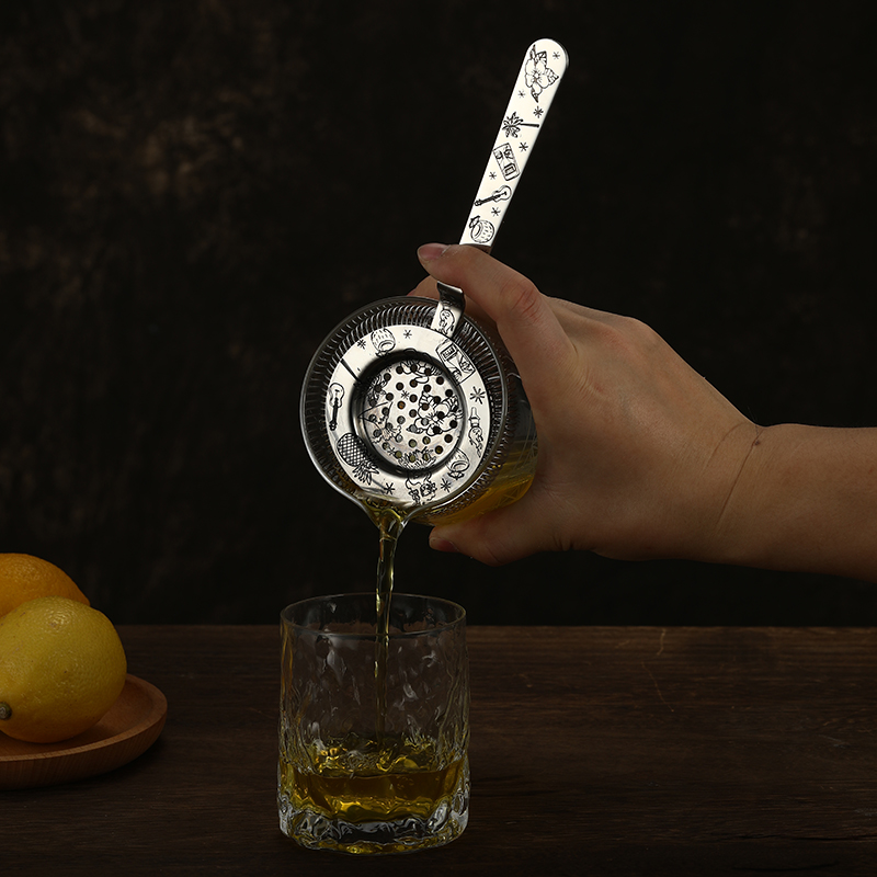 Cocktail Strainer Hoffman Bar  - đánh giá và giá Bitters Bottle Set